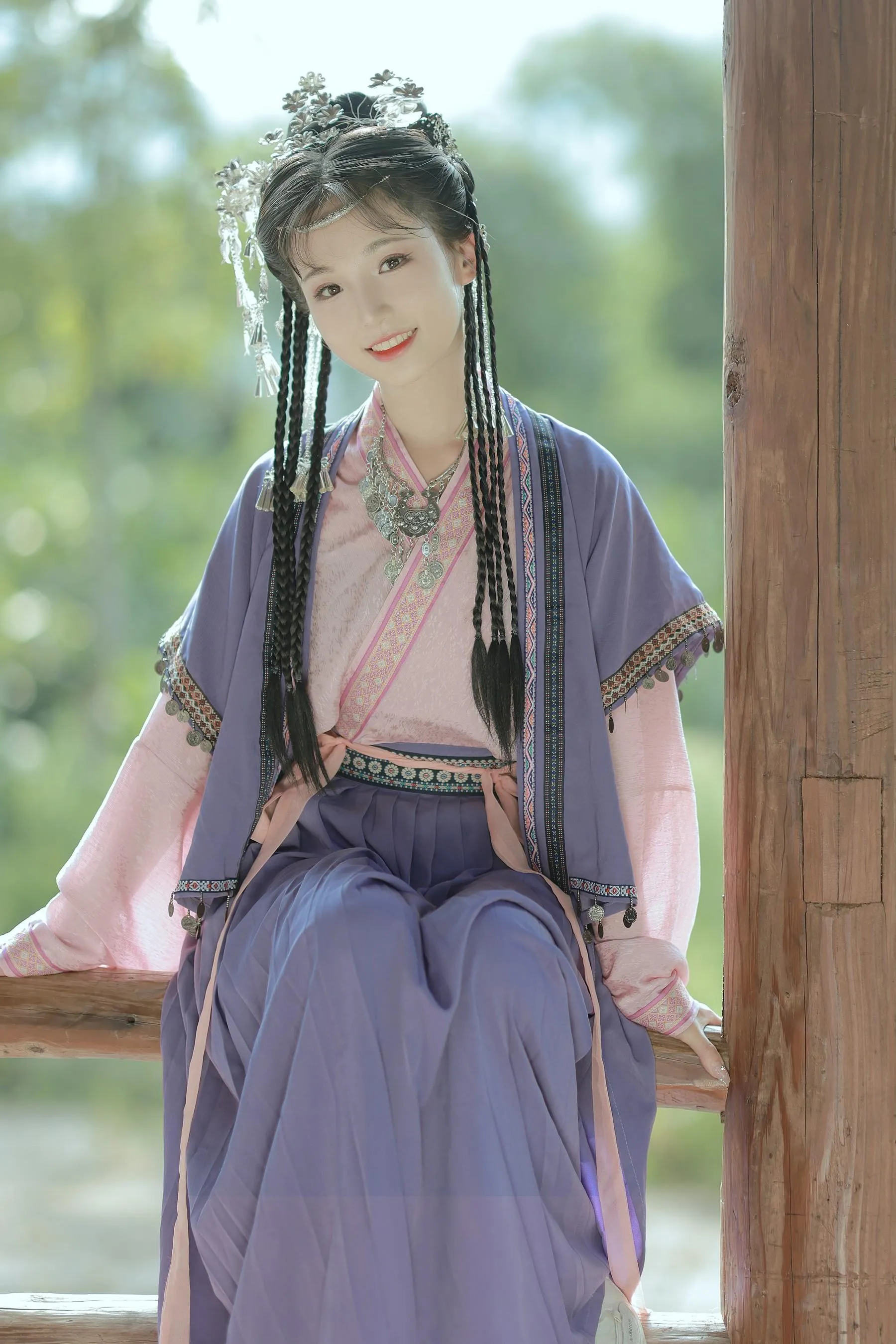 [YITUYU艺图语]2022.09.14 苗疆少女 卷卷 [22P]插图8